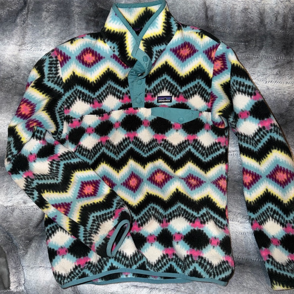 Patagonia Multicolor Fleece Jacket, Kids XXL but fits like a ladies XS